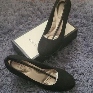 Wedge faux suede black shoes